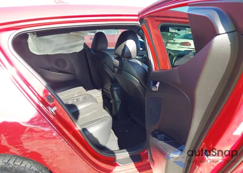 2017 Hyundai Veloster Turbo z USA, uszkodzony, nr VIN KMHTC6AE9HU308723